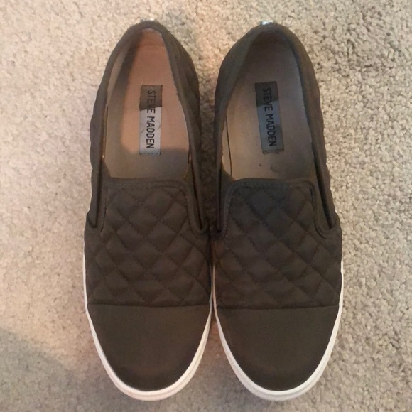 steve madden slip ons